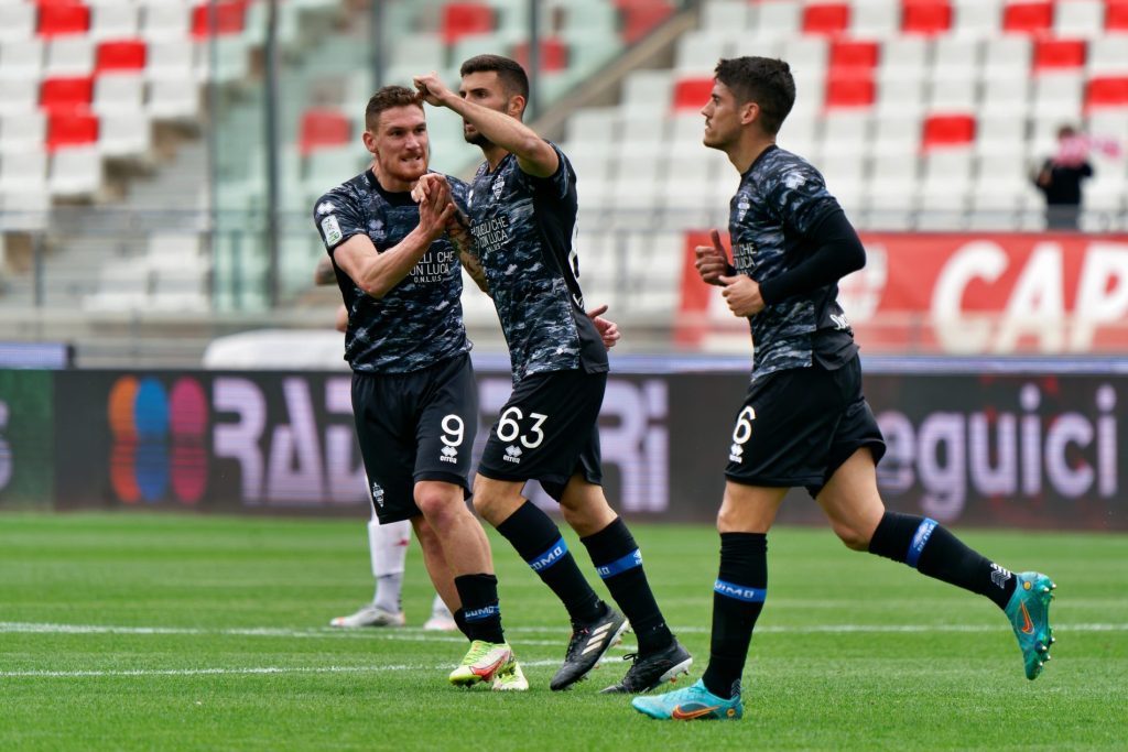 como-cutrone-gol-bari