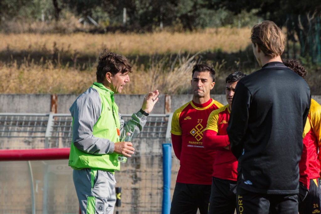 immagine in evidenza tratta dai canali ufficiali del club giallorosso