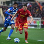 Tommaso Cassandro during US Catanzaro vs AC Reggiana, Italian soccer Serie B match in Catanzaro, Italy, March 2 2025
