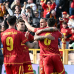 Celebrate Catanzaro during the Italian Serie B match between Us Catanzaro and Bari at Nicola Ceravolo Stadium on April, 6 2025 in Catanzaro, Italy