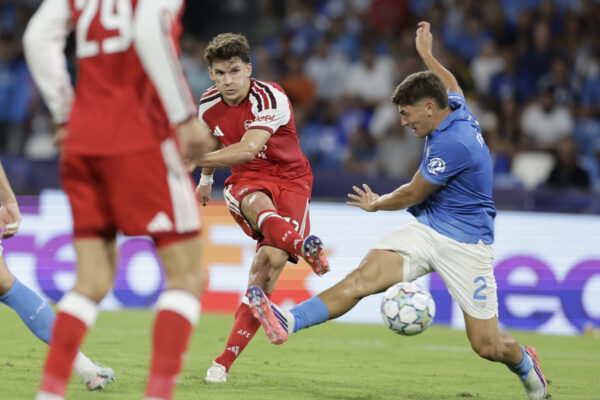 IPA88329476 - Arsenal's Greek forward Christos Tzolis challenges for the ball with Napoli's Italian midfielder Costantino Favasuli during Champions League football match SSC Napoli vs Arsenal at the Diego Armando Maradona stadium in Napoli September 09, 2026.