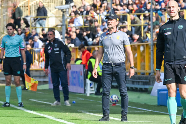 IPA89552616 - CATANZARO, ITALY - OCTOBER 11: Giorgio Gorgone during the Serie BKT match between Us Catanzaro vs Mantova 1911 at Stadio Nicola Ceravolo on October 2026 in Catanzaro, Italy.