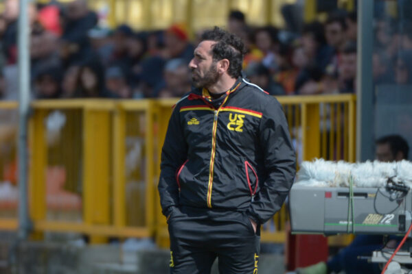 CASERTA Fabio durante la partita tra Catanzaro vs Bari del Campionato italiano di calcio Serie BKT 2024/2025 - Stadio Nicola Ceravolo. Catanzaro , Italia - 06 parile 2025 -  during  US Catanzaro vs SSC Bari, Italian soccer Serie B match in Catanzaro, Italy, April 06 2025