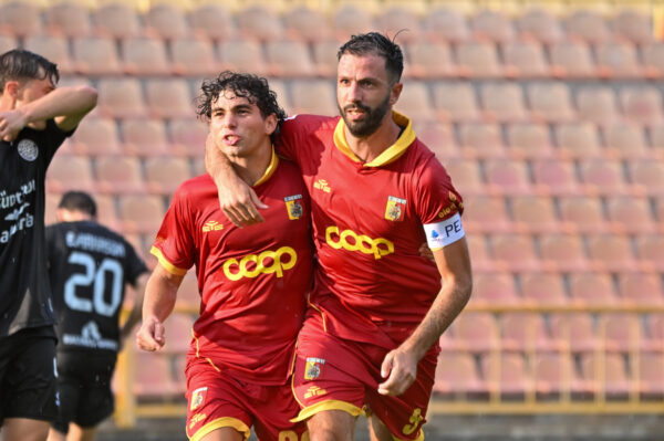 IPA87508646 - CATANZARO, ITALY - AUGUST 15: Simone Pafundi and Pietro Iemmello during the the Coppa Italia Frecciarossa Round of 64 match between US Catanzaro and FC Sudtirol at Nicola Ceravolo Stadium on August 15, 2026, in Catanzaro, Italy.