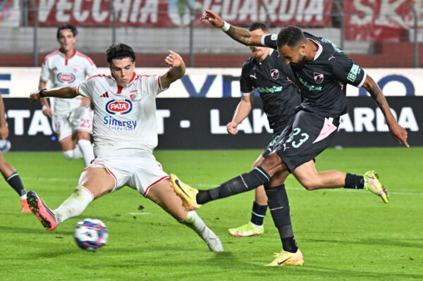 IPA89812259 - Hernani of Palermo FC Team shoot the ball of the second goal of the match during the soccer match between Mantova 1911 and Palermo FC, MD7 of Serie BKT Italian Soccer Championship 2026/2027 at Danilo Martelli - Pata Stadium on October 17, 2026 in Mantua, Italy.
